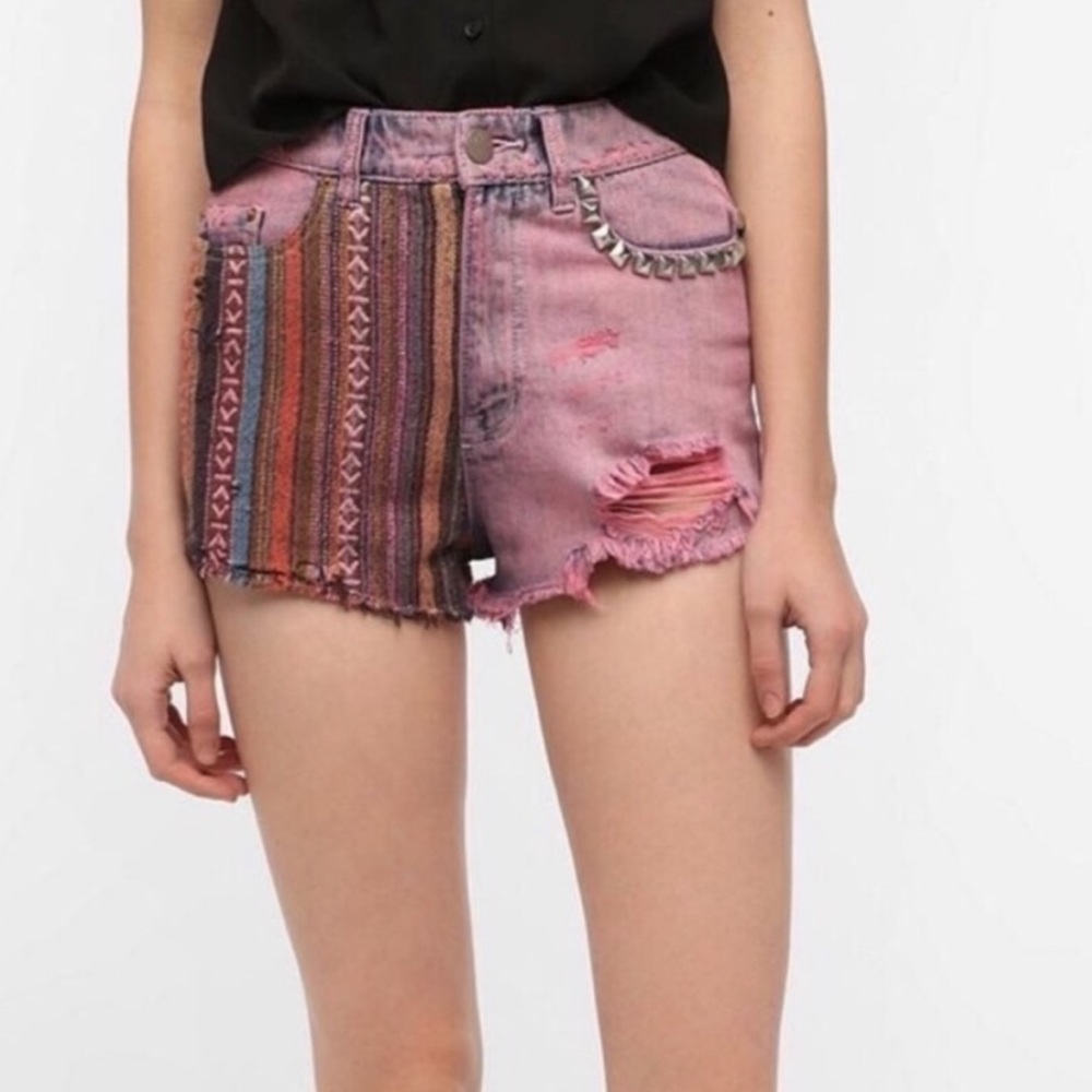 BDG DREE HIGH RISE CHEEKY SHORTS - Picture 3 of 4